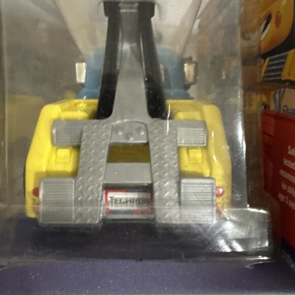 Chevron Cars 2001 Collectible Trevor Tow Truck Vehicle Yellow Blue NEW IN BOX - Picture 12 of 15